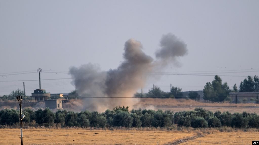 بلدة عين عيسى تتعرض للقصف من الاحتلال التركي