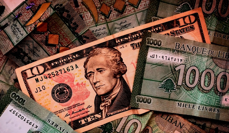 الليرة اللبنانية والدولار الأمريكي ... تحسن أم إنهيار