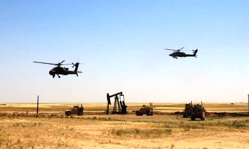 قسد تستولي على منازل السكان بالقوة لتأمين مهبط أمريكي