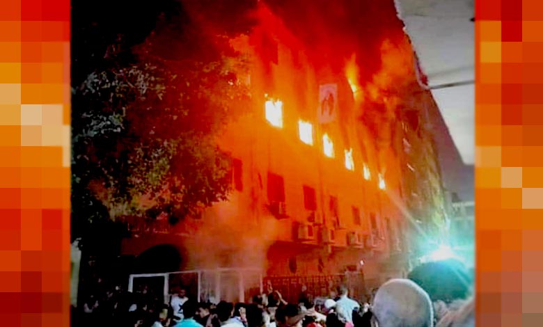 حريق في كنيسة مار مينا القبطية بالجيزة في مصر بعد صلاة الجمعة