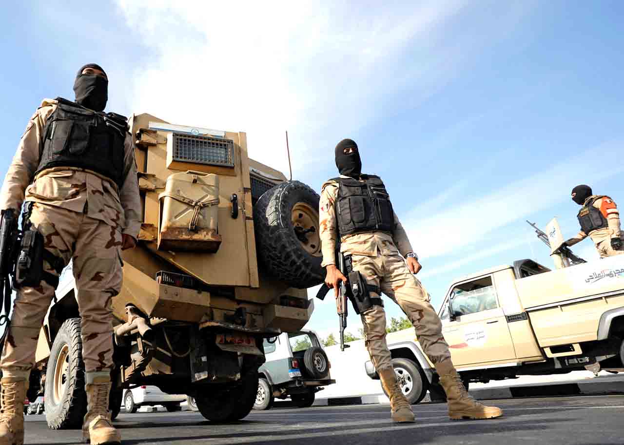 الجيش المصري في سيناء يقضي على 13 إرهابي