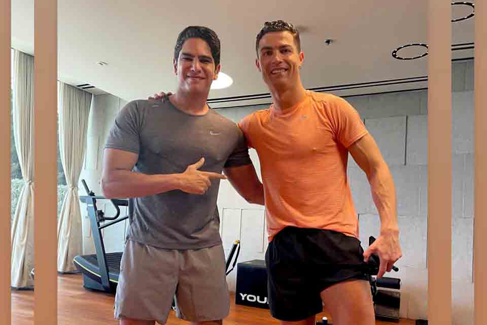 أحمد أبو هشيمة برفقة النجم كريستيانو رونالدو