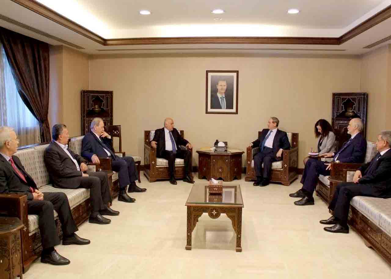 وزير الخارجية السوري يستقبل وفد فتح في دمشق